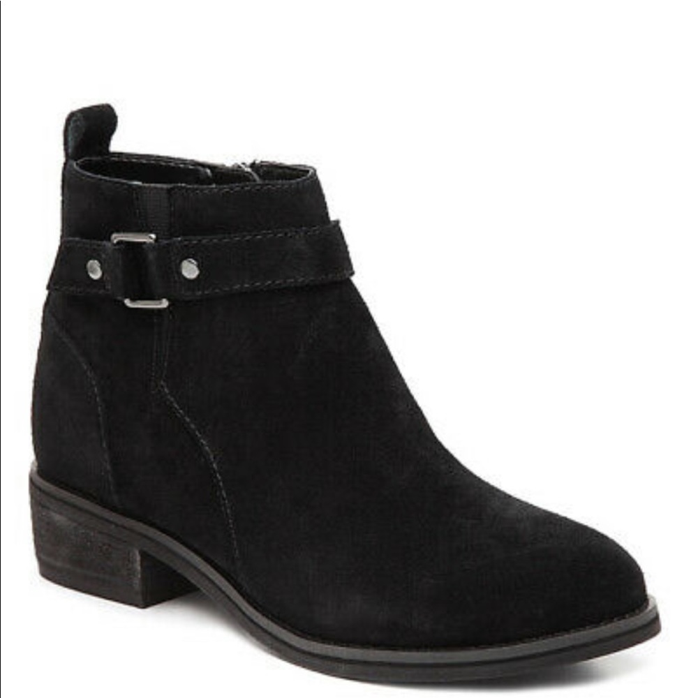 Blondo waterproof ankle bootie